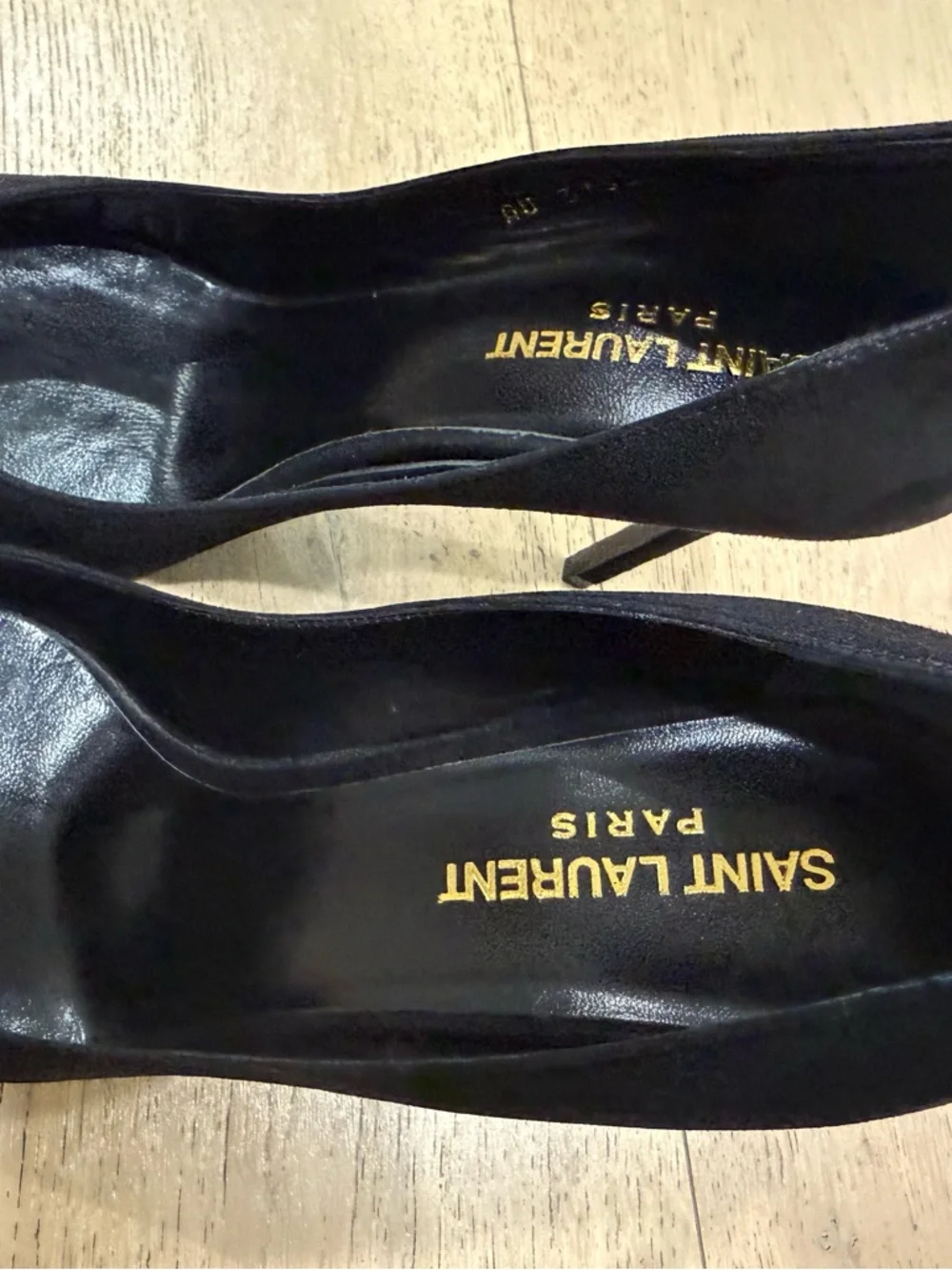 Saint Laurent Black Suede Pointed Pumps - Classic Stiletto - Picture 4 of 6